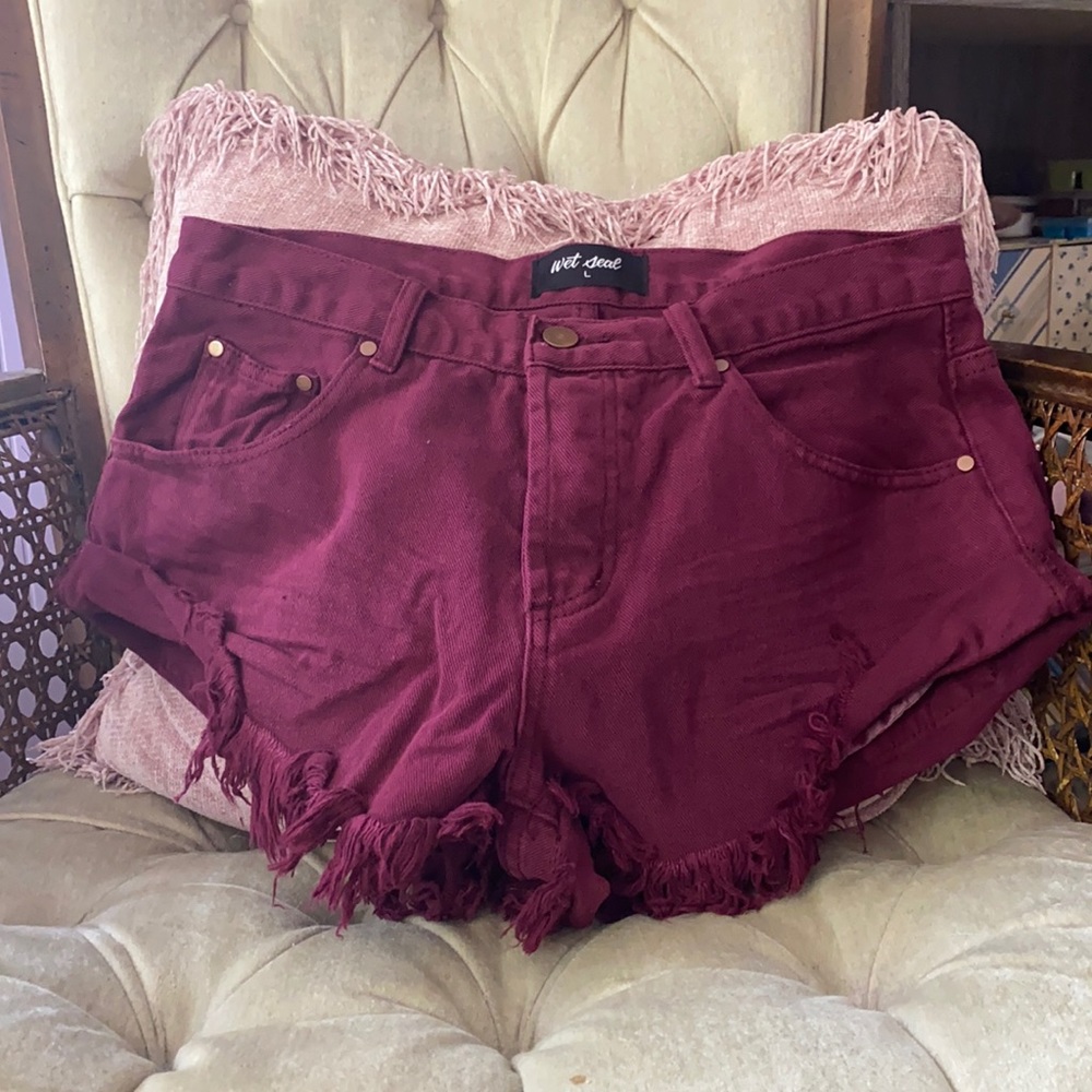 Berry colored festival shorts 🍓Wet Seal size L